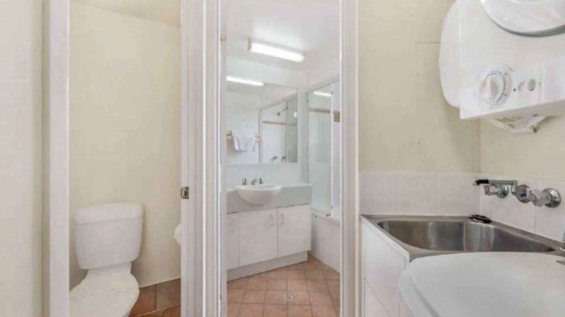 Campbells Cove Unit 12 Apartment Caloundra Australia